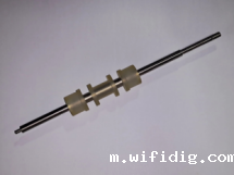 ATM机钞箱送钞到出钞模块胶辊